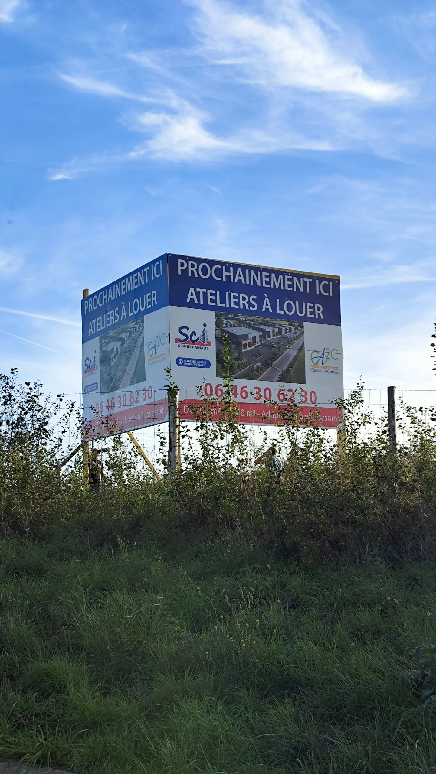 Fabrication et installation d'un panneau publicitaire par JAM Studio
