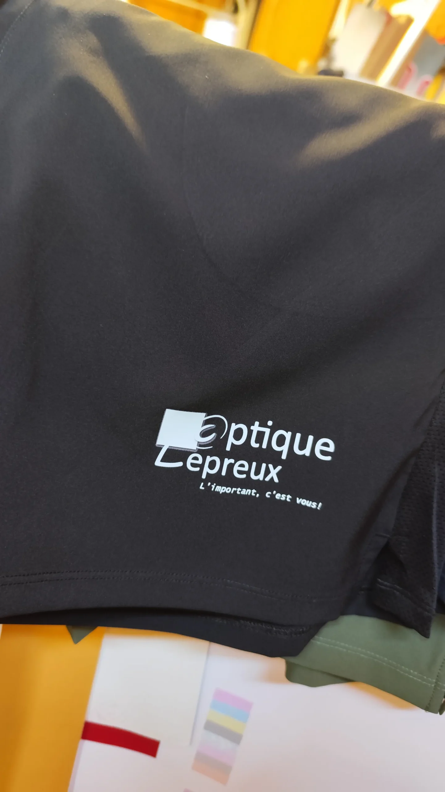 Short sportif personnalisé par JAM Studio