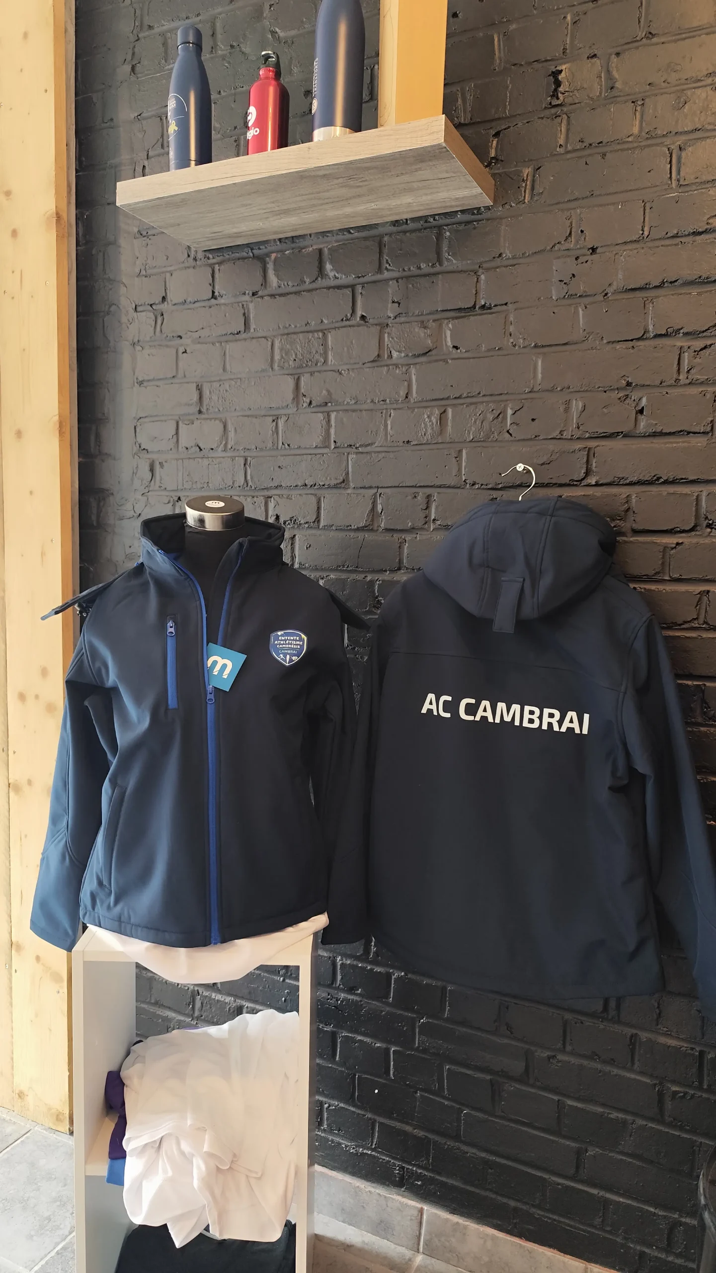 Vêtements sportifs personnalisés par JAM Studio